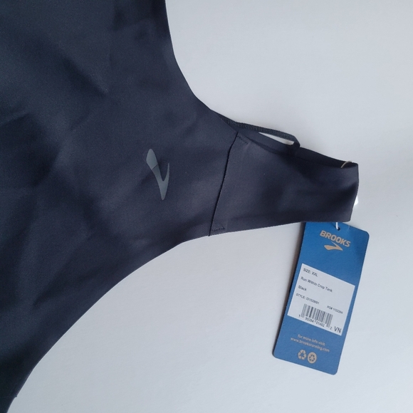 Brooks NWT Women's Run Within Crop Tank. - Picture 4 of 10